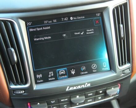 Сірий Мазераті Леванте, об'ємом двигуна 3 л та пробігом 67 тис. км за 33500 $, фото 22 на Automoto.ua