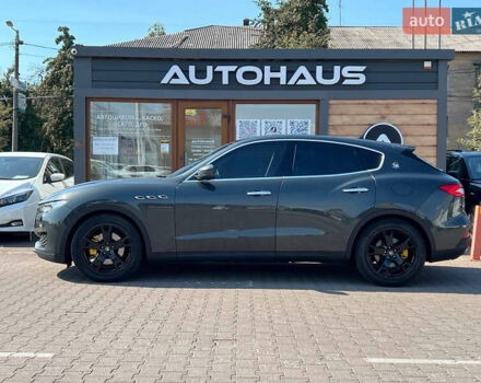 Серый Мазерати Леванте, объемом двигателя 2.99 л и пробегом 96 тыс. км за 43000 $, фото 4 на Automoto.ua