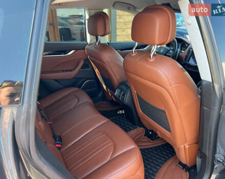 Сірий Мазераті Леванте, об'ємом двигуна 2.99 л та пробігом 96 тис. км за 41500 $, фото 11 на Automoto.ua