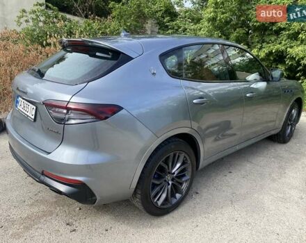 Серый Мазерати Леванте, объемом двигателя 2 л и пробегом 49 тыс. км за 54000 $, фото 2 на Automoto.ua