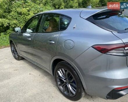Серый Мазерати Леванте, объемом двигателя 2 л и пробегом 49 тыс. км за 54000 $, фото 6 на Automoto.ua
