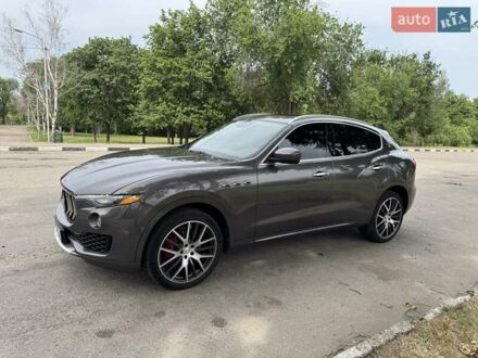 Серый Мазерати Леванте, объемом двигателя 2.98 л и пробегом 65 тыс. км за 31500 $, фото 1 на Automoto.ua