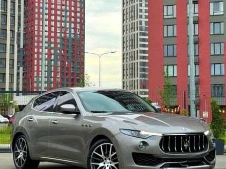 Мазераті Леванте 2016 у Полтаві на Automoto.ua Сірий Мазераті Леванте, об'ємом двигуна 3 л та пробігом 80 тис. км за 38000 $, фото 1 на Automoto.ua