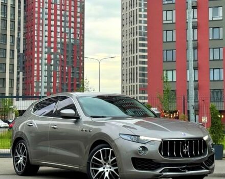 Сірий Мазераті Леванте, об'ємом двигуна 3 л та пробігом 80 тис. км за 38000 $, фото 1 на Automoto.ua