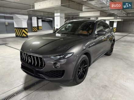 Мазерати Леванте 2016 в Днепре (Днепропетровске) на Automoto.ua Серый Мазерати Леванте, объемом двигателя 2.99 л и пробегом 102 тыс. км за 35100 $, фото 1 на Automoto.ua