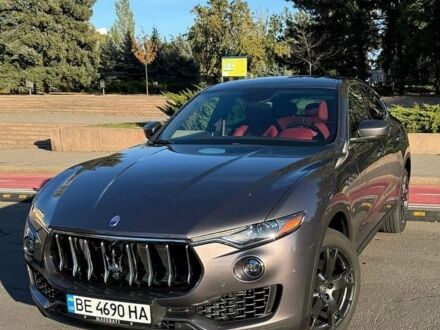 Сірий Мазераті Леванте, об'ємом двигуна 2.98 л та пробігом 48 тис. км за 33500 $, фото 1 на Automoto.ua