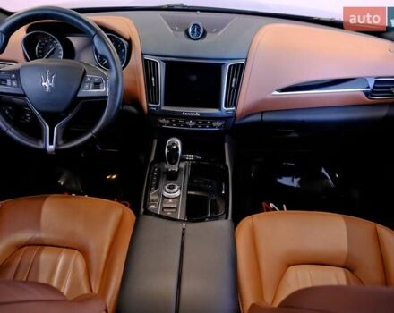 Синій Мазераті Леванте, об'ємом двигуна 2.98 л та пробігом 15 тис. км за 35900 $, фото 53 на Automoto.ua