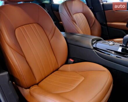 Синій Мазераті Леванте, об'ємом двигуна 2.98 л та пробігом 15 тис. км за 35900 $, фото 50 на Automoto.ua