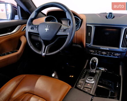 Синій Мазераті Леванте, об'ємом двигуна 2.98 л та пробігом 15 тис. км за 35900 $, фото 51 на Automoto.ua