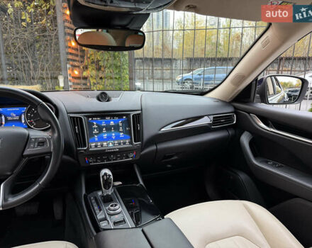 Мазерати Леванте 2018 в Киеве на Automoto.ua Синий Мазерати Леванте, объемом двигателя 2.99 л и пробегом 38 тыс. км за 30900 $, фото 16 на Automoto.ua