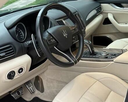 Синий Мазерати Леванте, объемом двигателя 3 л и пробегом 30 тыс. км за 59900 $, фото 13 на Automoto.ua