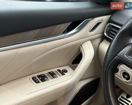 Синий Мазерати Леванте, объемом двигателя 3 л и пробегом 30 тыс. км за 59900 $, фото 14 на Automoto.ua