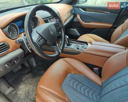 Синий Мазерати Леванте, объемом двигателя 2.98 л и пробегом 69 тыс. км за 55000 $, фото 19 на Automoto.ua