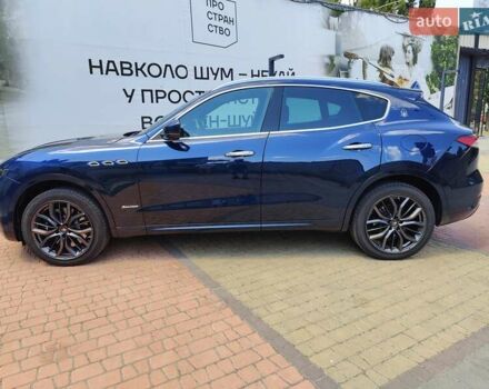 Синий Мазерати Леванте, объемом двигателя 2.98 л и пробегом 69 тыс. км за 55000 $, фото 9 на Automoto.ua