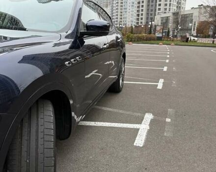 Синий Мазерати Леванте, объемом двигателя 3 л и пробегом 30 тыс. км за 59900 $, фото 4 на Automoto.ua