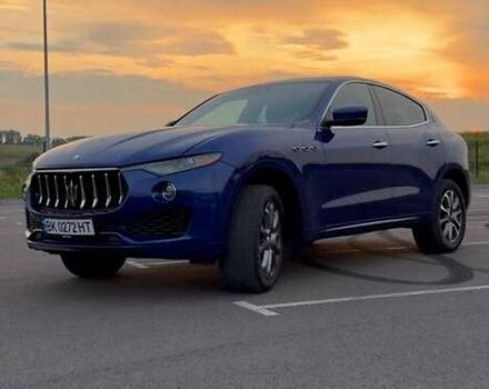 Синий Мазерати Леванте, объемом двигателя 2.98 л и пробегом 38 тыс. км за 45000 $, фото 1 на Automoto.ua