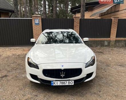 Белый Мазерати Кватропорте, объемом двигателя 2.98 л и пробегом 129 тыс. км за 38900 $, фото 4 на Automoto.ua