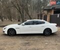 Белый Мазерати Кватропорте, объемом двигателя 2.98 л и пробегом 129 тыс. км за 38900 $, фото 2 на Automoto.ua