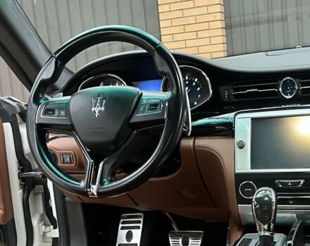 Белый Мазерати Кватропорте, объемом двигателя 2.98 л и пробегом 129 тыс. км за 38900 $, фото 14 на Automoto.ua