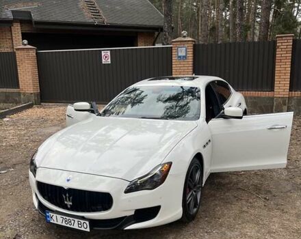 Белый Мазерати Кватропорте, объемом двигателя 2.98 л и пробегом 129 тыс. км за 38900 $, фото 6 на Automoto.ua