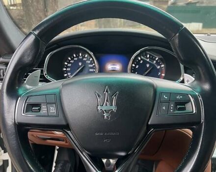 Белый Мазерати Кватропорте, объемом двигателя 2.98 л и пробегом 129 тыс. км за 38900 $, фото 18 на Automoto.ua
