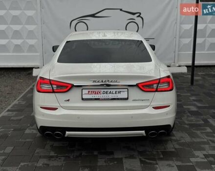 Белый Мазерати Кватропорте, объемом двигателя 2.98 л и пробегом 62 тыс. км за 29990 $, фото 10 на Automoto.ua