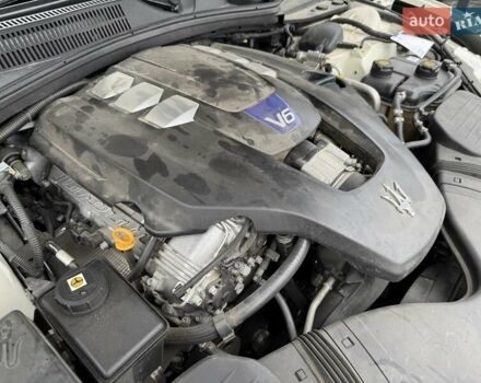 Белый Мазерати Кватропорте, объемом двигателя 2.98 л и пробегом 62 тыс. км за 29990 $, фото 87 на Automoto.ua