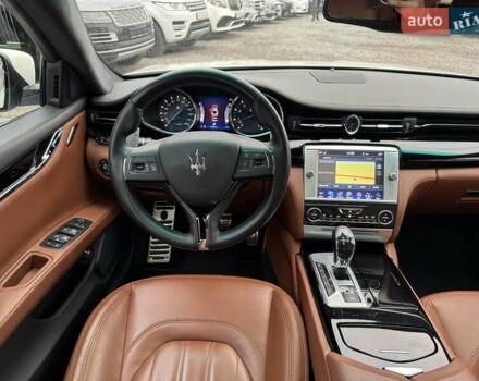 Белый Мазерати Кватропорте, объемом двигателя 2.98 л и пробегом 62 тыс. км за 29990 $, фото 40 на Automoto.ua