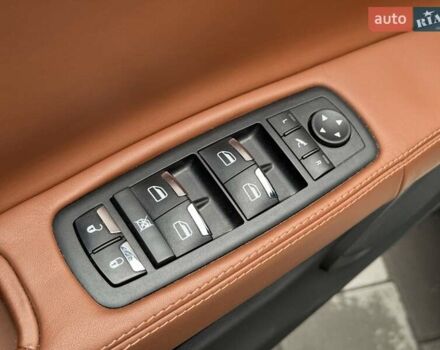 Белый Мазерати Кватропорте, объемом двигателя 2.98 л и пробегом 62 тыс. км за 29990 $, фото 27 на Automoto.ua