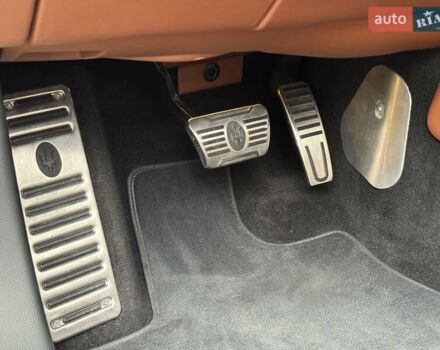 Белый Мазерати Кватропорте, объемом двигателя 2.98 л и пробегом 62 тыс. км за 29990 $, фото 38 на Automoto.ua