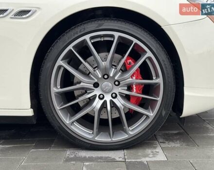 Белый Мазерати Кватропорте, объемом двигателя 2.98 л и пробегом 62 тыс. км за 29990 $, фото 17 на Automoto.ua