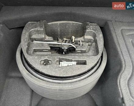 Белый Мазерати Кватропорте, объемом двигателя 2.98 л и пробегом 62 тыс. км за 29990 $, фото 12 на Automoto.ua