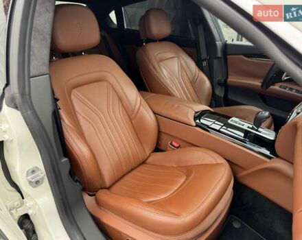 Белый Мазерати Кватропорте, объемом двигателя 2.98 л и пробегом 62 тыс. км за 29990 $, фото 79 на Automoto.ua