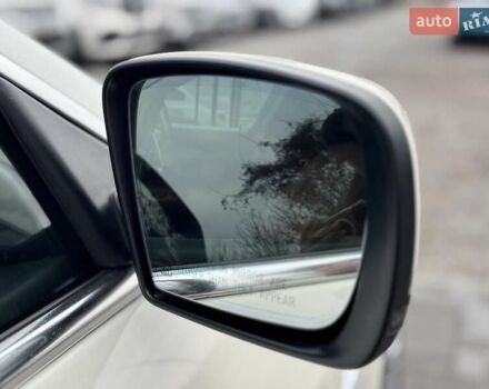 Белый Мазерати Кватропорте, объемом двигателя 2.98 л и пробегом 62 тыс. км за 29990 $, фото 21 на Automoto.ua