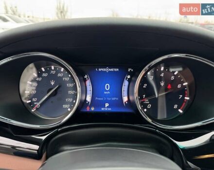 Белый Мазерати Кватропорте, объемом двигателя 2.98 л и пробегом 62 тыс. км за 29990 $, фото 43 на Automoto.ua