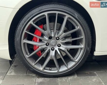 Белый Мазерати Кватропорте, объемом двигателя 2.98 л и пробегом 62 тыс. км за 29990 $, фото 6 на Automoto.ua