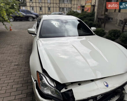 Білий Мазераті Quattroporte, об'ємом двигуна 3 л та пробігом 66 тис. км за 23900 $, фото 5 на Automoto.ua