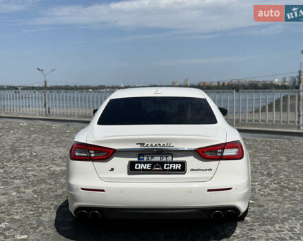 Білий Мазераті Quattroporte, об'ємом двигуна 2.98 л та пробігом 137 тис. км за 27999 $, фото 5 на Automoto.ua