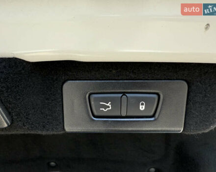 Білий Мазераті Quattroporte, об'ємом двигуна 2.98 л та пробігом 137 тис. км за 27999 $, фото 25 на Automoto.ua