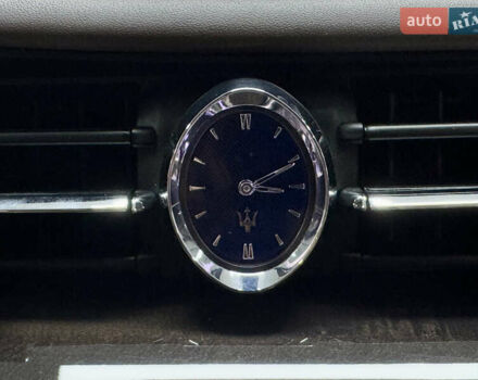 Бежевый Мазерати Кватропорте, объемом двигателя 2.98 л и пробегом 151 тыс. км за 30000 $, фото 66 на Automoto.ua