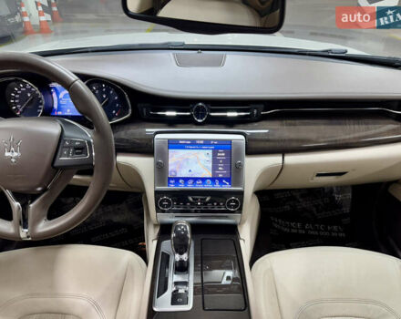 Бежевый Мазерати Кватропорте, объемом двигателя 2.98 л и пробегом 151 тыс. км за 30000 $, фото 58 на Automoto.ua