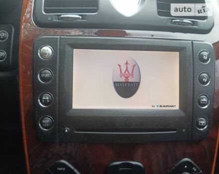 Чорний Мазераті Quattroporte, об'ємом двигуна 4.2 л та пробігом 90 тис. км за 18000 $, фото 40 на Automoto.ua