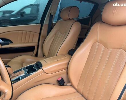 Чорний Мазераті Quattroporte, об'ємом двигуна 4.2 л та пробігом 43 тис. км за 10290 $, фото 31 на Automoto.ua
