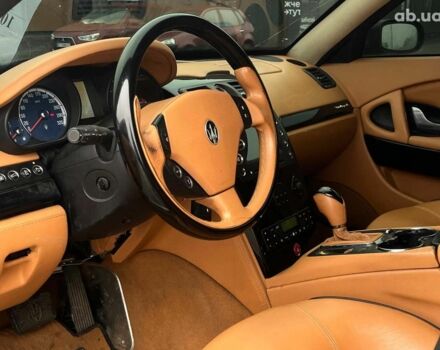 Чорний Мазераті Quattroporte, об'ємом двигуна 4.2 л та пробігом 43 тис. км за 10290 $, фото 11 на Automoto.ua
