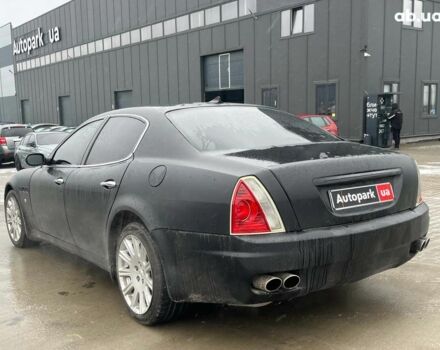 Чорний Мазераті Quattroporte, об'ємом двигуна 4.2 л та пробігом 43 тис. км за 10290 $, фото 6 на Automoto.ua