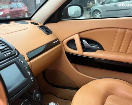Чорний Мазераті Quattroporte, об'ємом двигуна 4.2 л та пробігом 43 тис. км за 10290 $, фото 21 на Automoto.ua