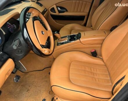 Чорний Мазераті Quattroporte, об'ємом двигуна 4.2 л та пробігом 43 тис. км за 10290 $, фото 10 на Automoto.ua