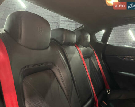 Черный Мазерати Кватропорте, объемом двигателя 3.8 л и пробегом 69 тыс. км за 29700 $, фото 28 на Automoto.ua