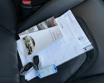 Черный Мазерати Кватропорте, объемом двигателя 3.8 л и пробегом 69 тыс. км за 29700 $, фото 49 на Automoto.ua