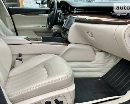 Чорний Мазераті Quattroporte, об'ємом двигуна 3.8 л та пробігом 55 тис. км за 49990 $, фото 15 на Automoto.ua